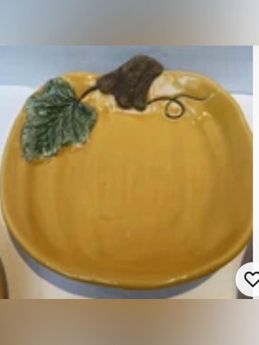Williams Sonoma set of 6 Yellow Pumpkin Ceramic salad Plate